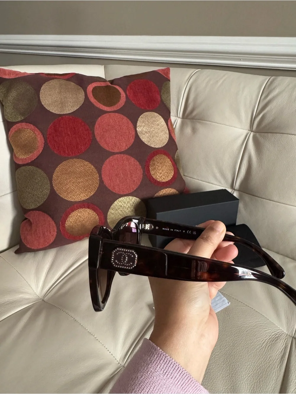 CHANEL Tortoiseshell Cat-Eye Sunglasses with Brown Lenses